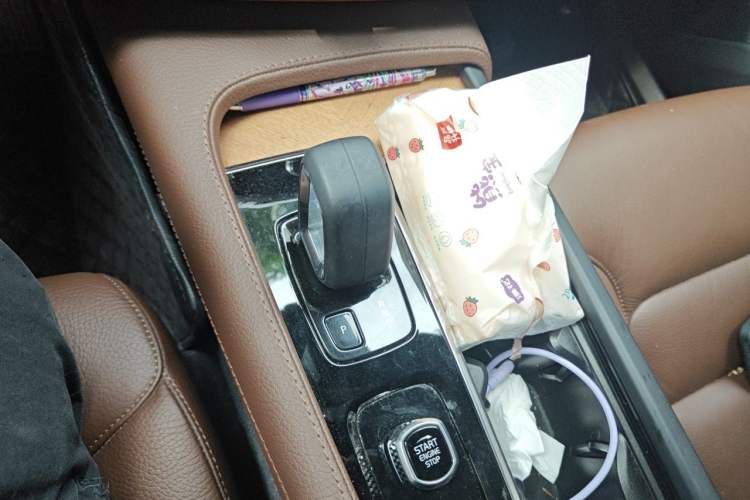 Used Volvo XC90 2021 B6 Zhiyi Luxury Edition 7-Seater Gear Lever