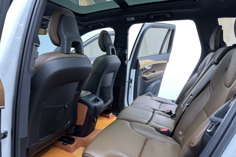 Used Volvo XC90 2021 B5 SmartDrive Luxury Edition 5-seater Interior 2