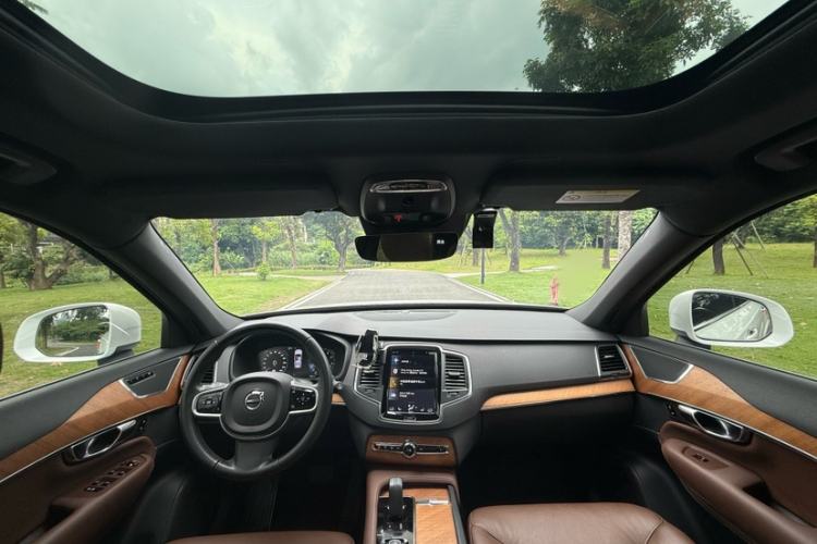Used Volvo XC90 2021 B5 SmartDrive Luxury Edition 5-seater Interior 3