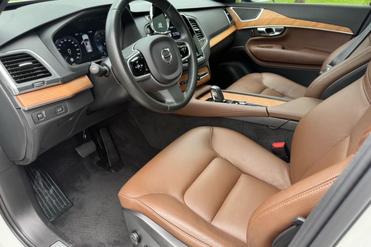 Used Volvo XC90 2021 B5 SmartDrive Luxury Edition 5-seater Left Front Seat