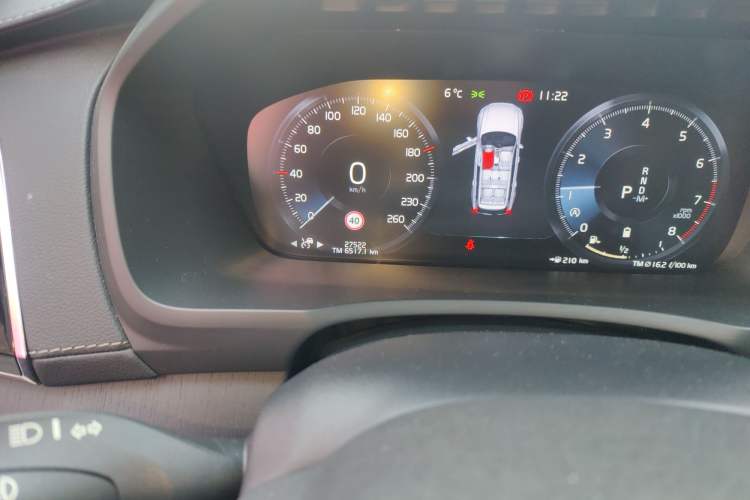 Used Volvo XC90 2021 B6 Luxury Smart Edition 7-Seater Odometer Close Up