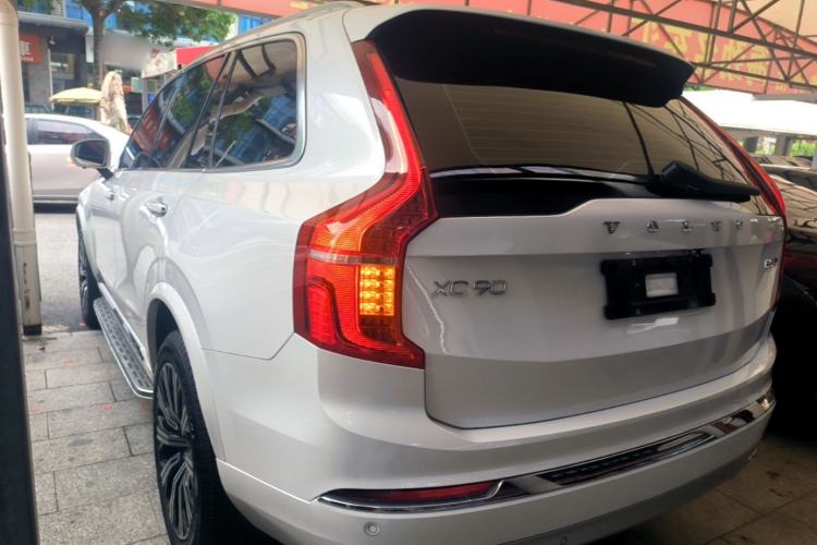 Used Volvo XC90 2021 B5 SmartDrive Luxury Edition 5-seater Rear Left 45 Deg