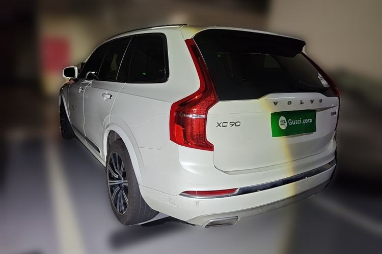 Used Volvo XC90 2021 B5 SmartDrive Luxury Edition 7 Seats Rear Left 45 Deg
