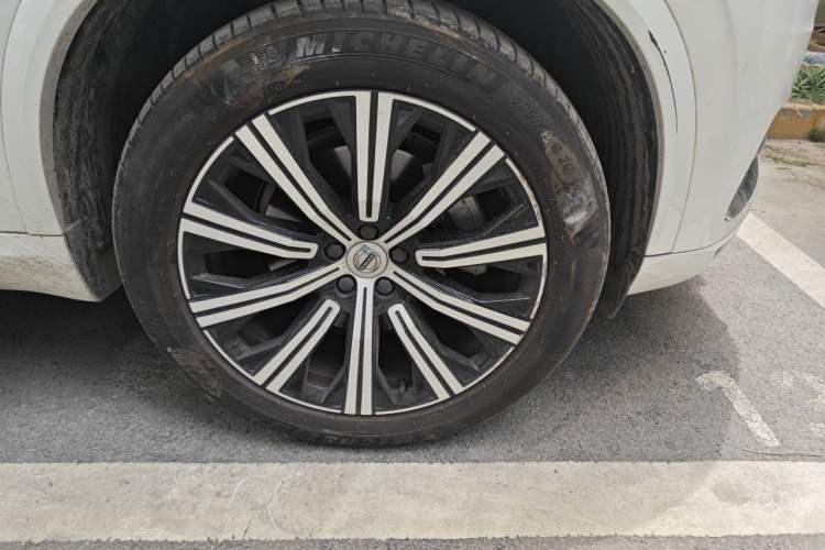 Used Volvo XC90 2021 B6 Zhiyi Luxury Edition 7-Seater Right Front Wheel Hub