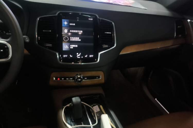 Used Volvo XC90 2021 B6 Zhiyi Luxury Edition 7-Seater Audio And AC Panel