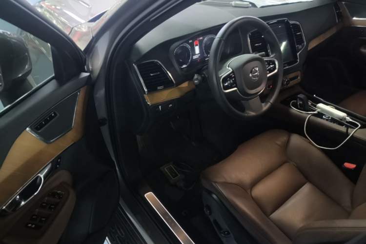 Used Volvo XC90 2021 B6 Zhiyi Luxury Edition 7-Seater Driver Seat