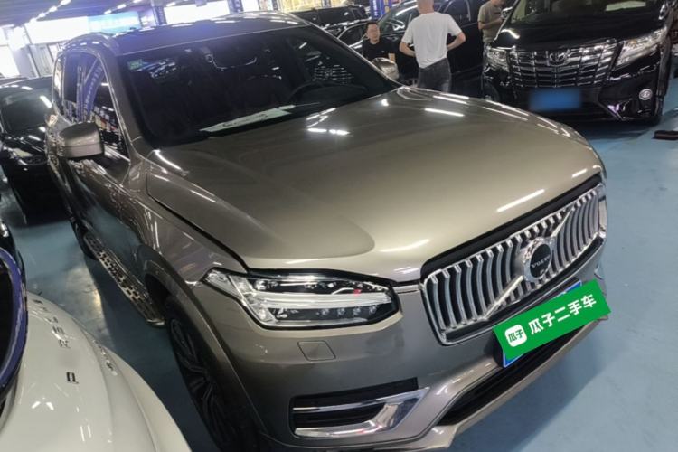 Used Volvo XC90 2021 B6 Zhiyi Luxury Edition 7-Seater Front Right 45 Deg
