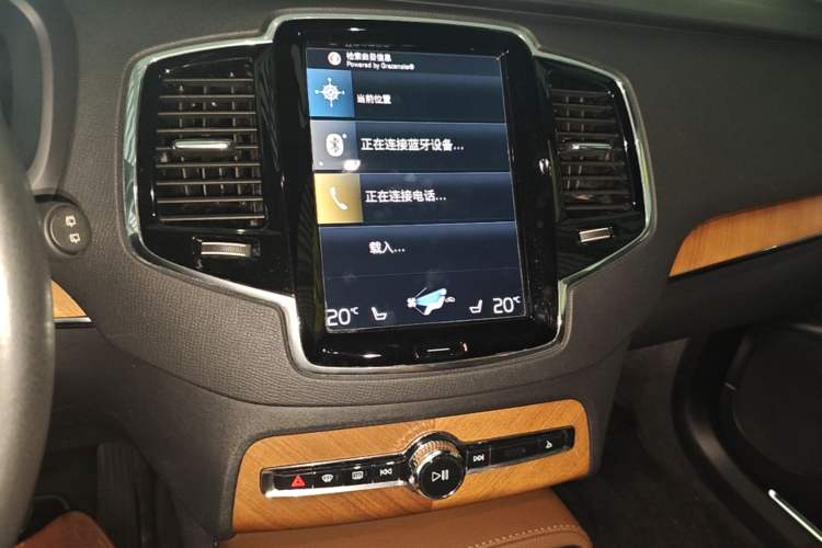 Used Volvo XC90 2022 B6 Zhiyi Luxury Edition 7-Seater Audio And AC Panel