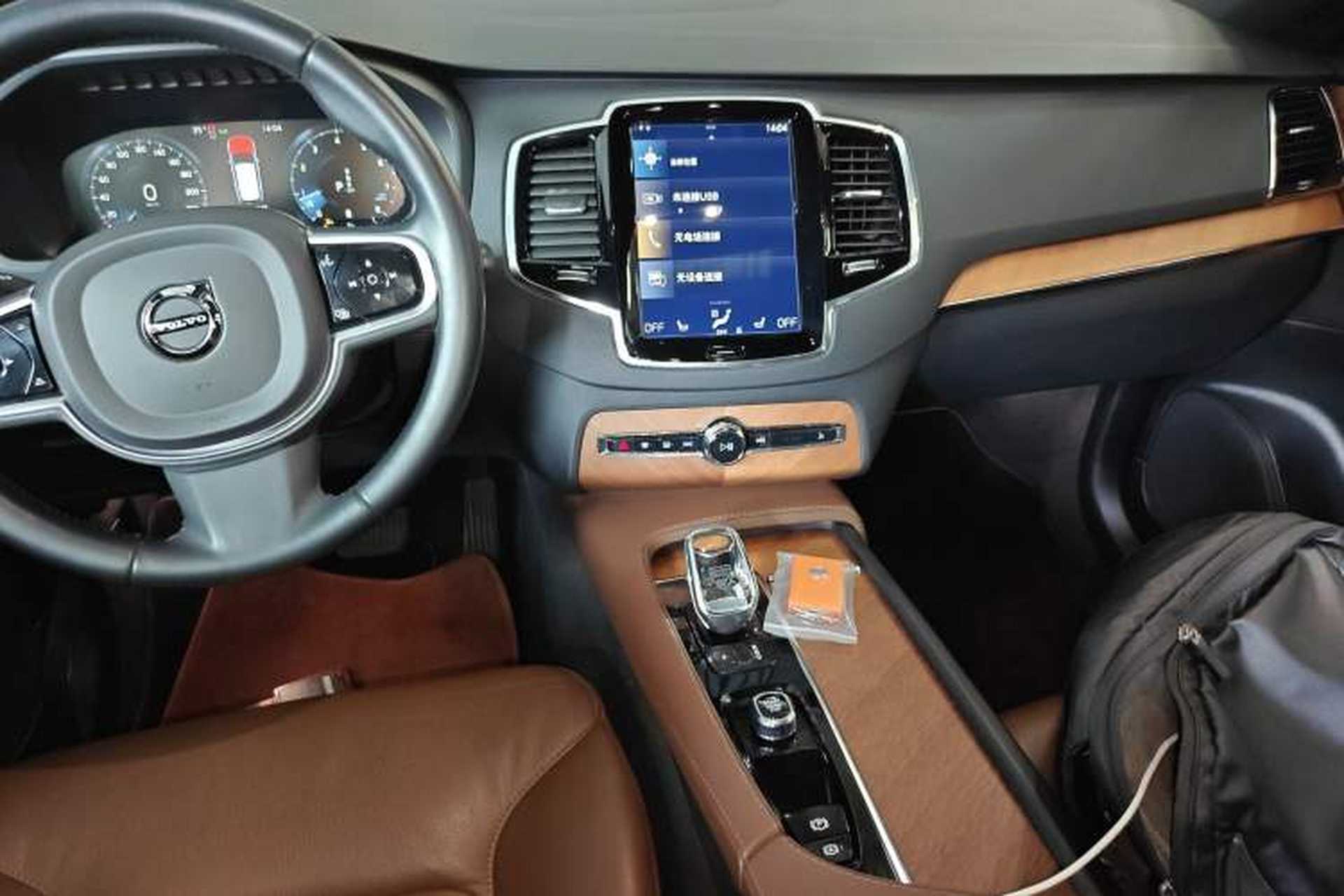 Used Volvo XC90 2022 B6 Zhiyi Luxury Edition 7-Seater Audio And AC Panel