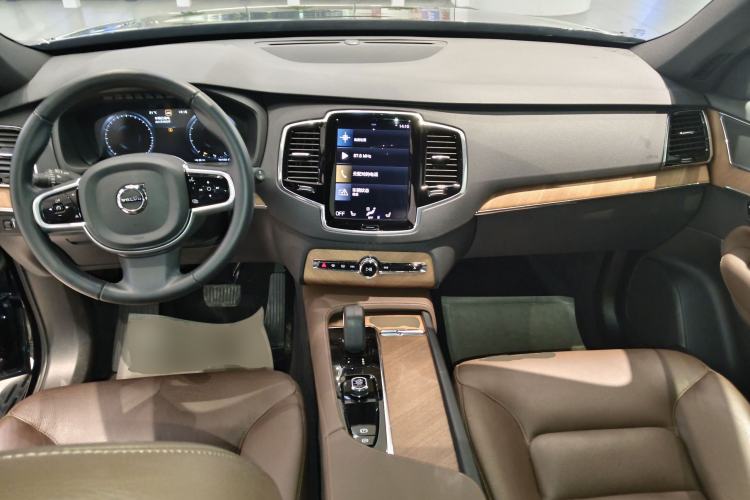 Used Volvo XC90 2022 B6 Zhiyi Luxury Edition 7-Seater Center Console