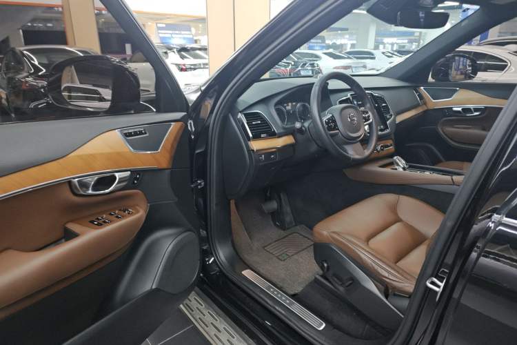 Used Volvo XC90 2022 B6 Zhiyi Luxury Edition 7-Seater Driver Seat