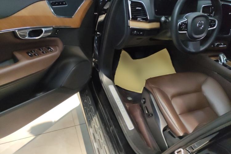 Used Volvo XC90 2022 B6 Zhiyi Luxury Edition 7-Seater Driver Seat