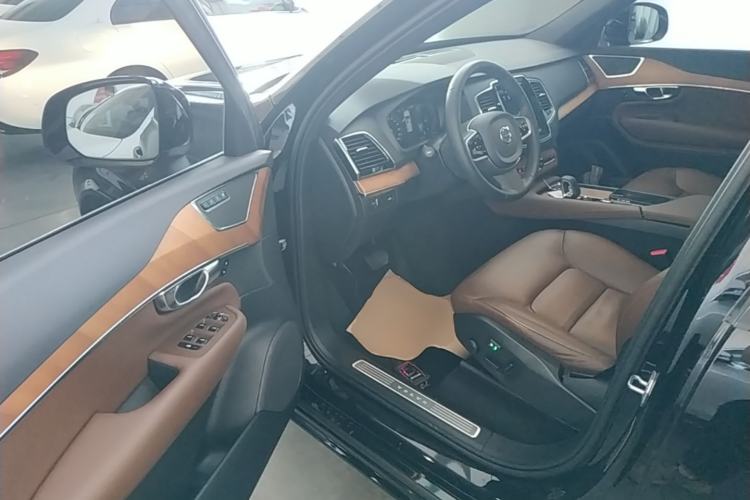 Used Volvo XC90 2022 B6 Zhiyi Luxury Edition 7-Seater Driver Seat