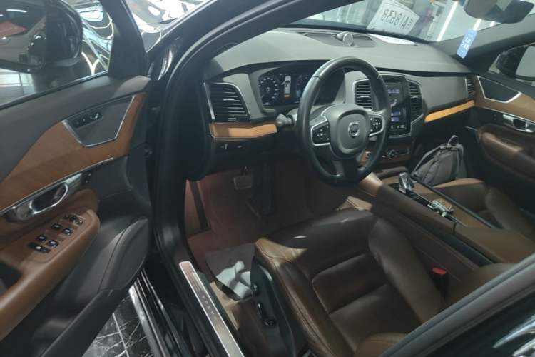 Used Volvo XC90 2022 B6 Zhiyi Luxury Edition 7-Seater Driver Seat