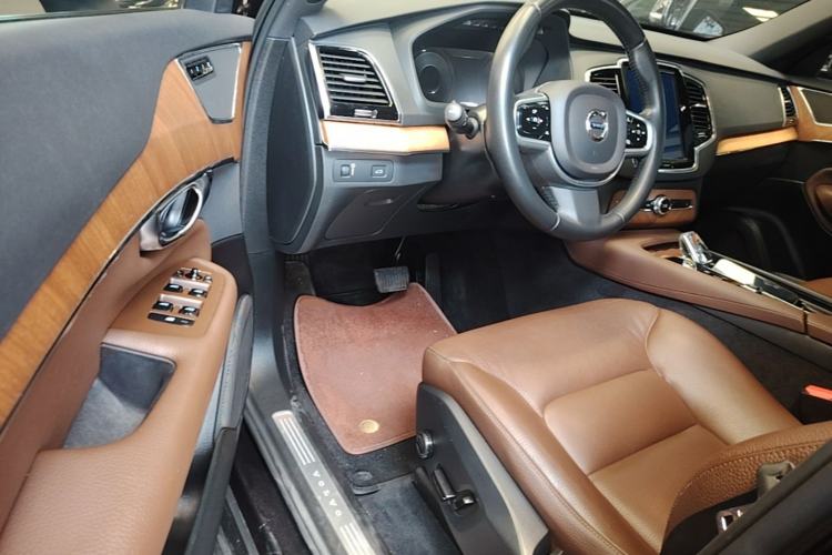 Used Volvo XC90 2022 B6 Zhiyi Luxury Edition 7-Seater Driver Seat