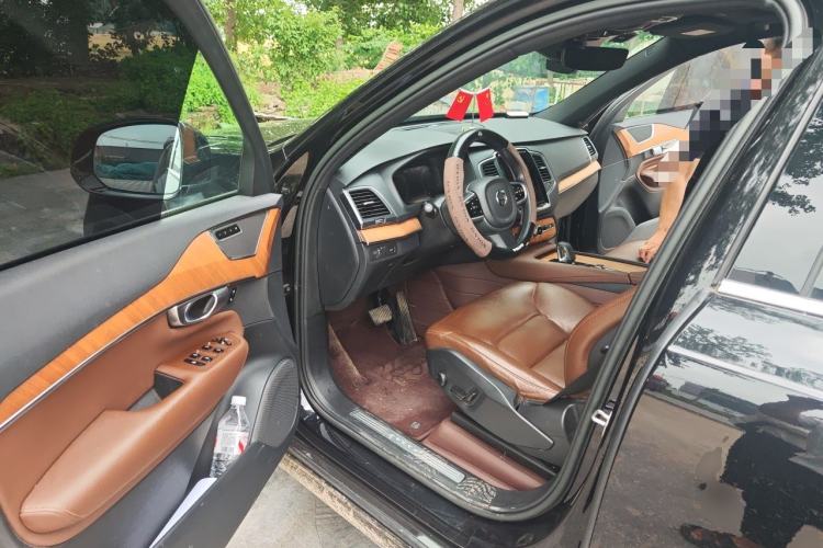 Used Volvo XC90 2022 B5 Smart Drive Luxury Edition 5 Seats Driver Seat