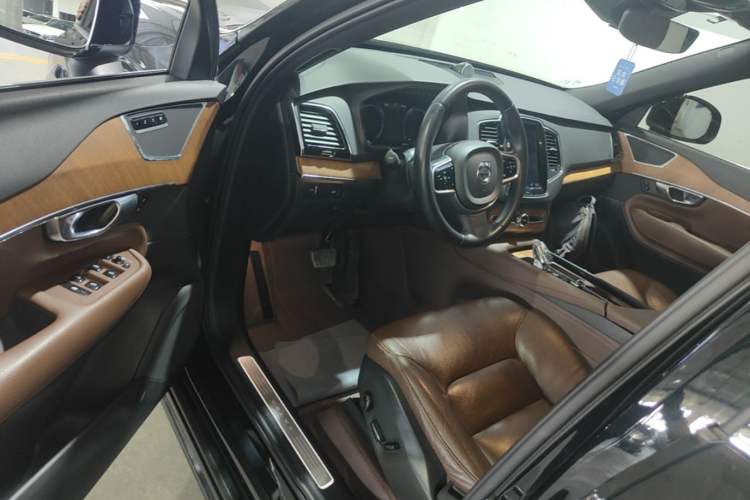 Used Volvo XC90 2022 B6 Zhiyi Luxury Edition 7-Seater Driver Seat