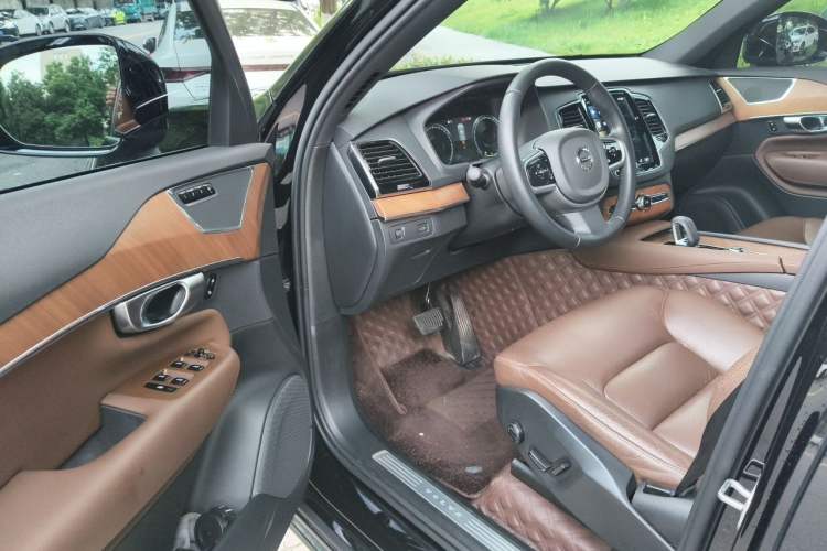 Used Volvo XC90 2022 B6 Zhiyi Luxury Edition 7-Seater Driver Seat