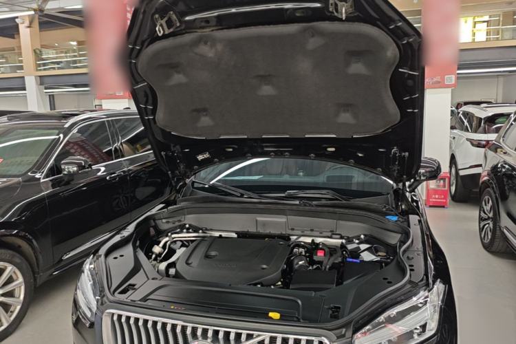 Used Volvo XC90 2022 B6 Zhiya Luxury 7-Seater Engine Bay