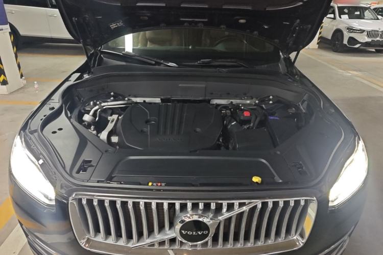Used Volvo XC90 2022 B5 SmartDrive Luxury Edition 7 Seats Engine Bay