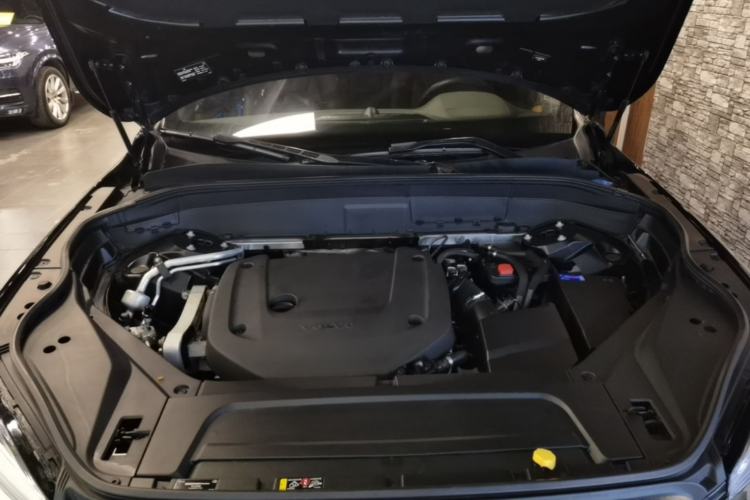 Used Volvo XC90 2022 B6 Zhiyi Luxury Edition 7-Seater Engine Bay