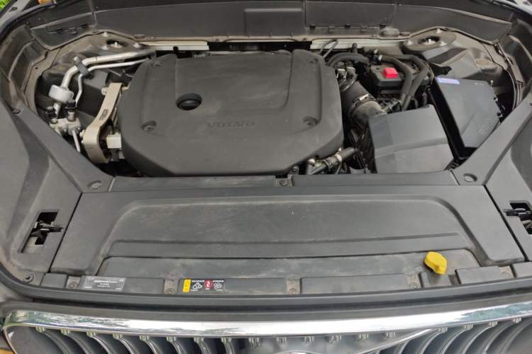 Used Volvo XC90 2022 B6 Zhiya Luxury 7-Seater Engine Bay