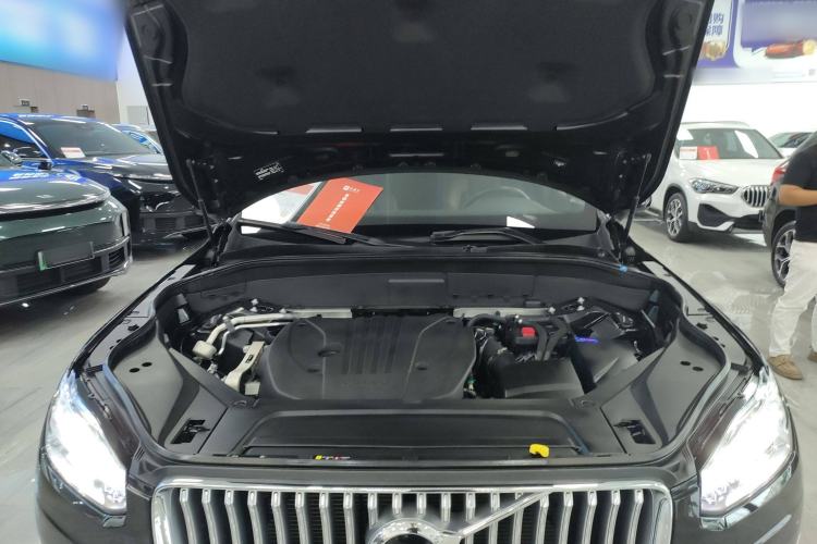 Used Volvo XC90 2022 B5 Smart Drive Luxury Edition 5 Seats Engine Bay