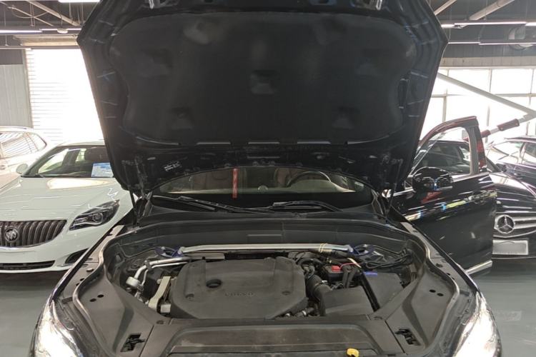 Used Volvo XC90 2022 B6 Zhiyi Luxury Edition 7-Seater Engine Bay