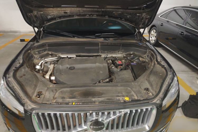 Used Volvo XC90 2022 B6 Zhiyi Luxury Edition 7-Seater Engine Bay