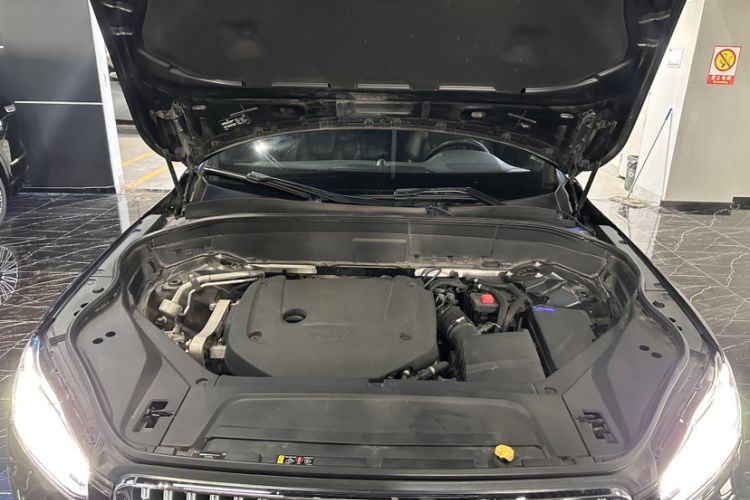 Used Volvo XC90 2022 B6 Zhiyi Luxury Edition 7-Seater Engine Bay