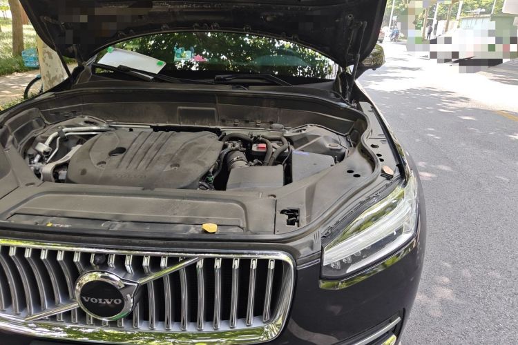 Used Volvo XC90 2022 B5 SmartDrive Luxury Edition 7 Seats Engine Bay Left