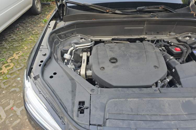 Used Volvo XC90 2022 B6 Zhiya Luxury 7-Seater Engine Bay Right