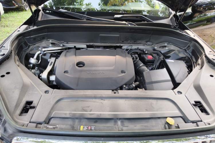 Used Volvo XC90 2022 B6 Zhiyi Luxury Edition 7-Seater Engine Bay