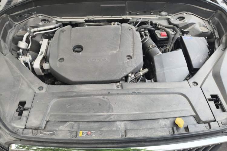 Used Volvo XC90 2022 B6 Zhiyi Luxury Edition 7-Seater Engine Bay