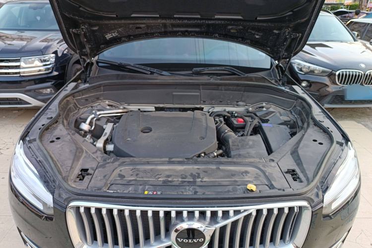 Used Volvo XC90 2022 B6 Zhiyi Luxury Edition 7-Seater Engine Bay