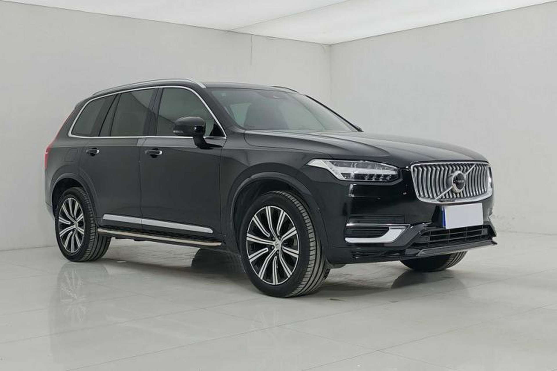 Used Volvo XC90 2022 B5 SmartDrive Luxury Edition 7 Seats Exterior 2