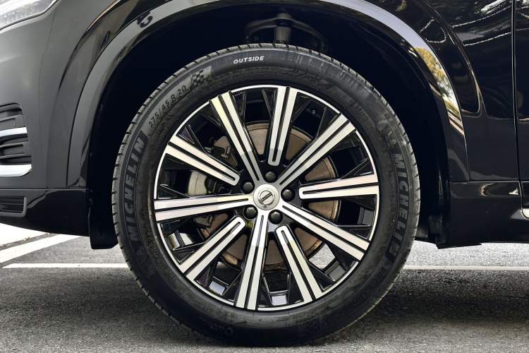 Used Volvo XC90 2022 B6 Zhiyi Luxury Edition 7-Seater Exterior 3