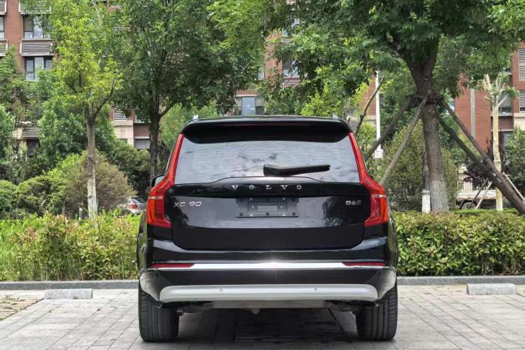 Used Volvo XC90 2022 B6 Zhiyi Luxury Edition 7-Seater Exterior 4