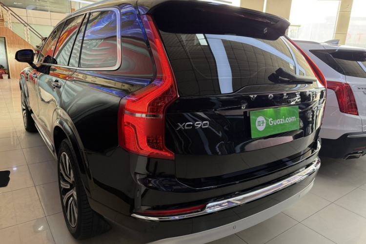 Used Volvo XC90 2022 B5 Smart Drive Luxury Edition 5 Seats Exterior 5