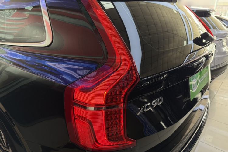 Used Volvo XC90 2022 B5 Smart Drive Luxury Edition 5 Seats Exterior 6
