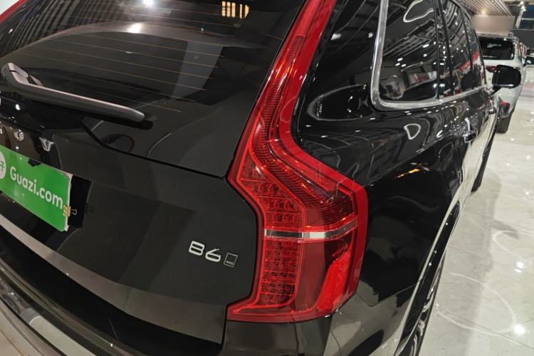 Used Volvo XC90 2022 B6 Zhiyi Luxury Edition 7-Seater Exterior 6