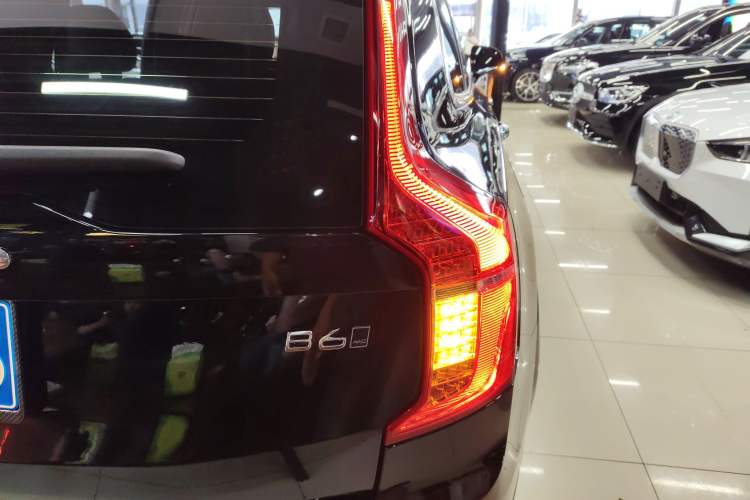 Used Volvo XC90 2022 B6 Zhiya Luxury 7-Seater Exterior 6