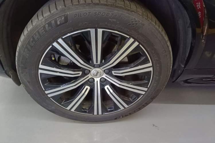 Used Volvo XC90 2022 B6 Zhiyi Luxury Edition 7-Seater Exterior 7