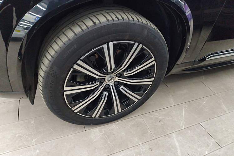 Used Volvo XC90 2022 B6 Zhiyi Luxury Edition 7-Seater Exterior 7