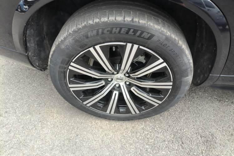 Used Volvo XC90 2022 B5 Smart Drive Luxury Edition 5 Seats Exterior 8