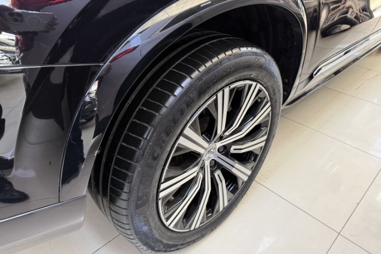 Used Volvo XC90 2022 B5 Smart Drive Luxury Edition 5 Seats Exterior 9