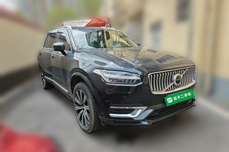 Used Volvo XC90 2022 B5 Smart Drive Luxury Edition 5 Seats Front Right 45 Deg
