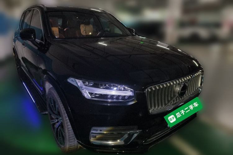 Used Volvo XC90 2022 B6 Zhiyi Luxury Edition 7-Seater Front Right 45 Deg