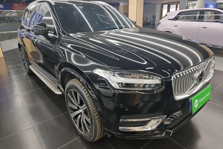 Used Volvo XC90 2022 B6 Zhiyi Luxury Edition 7-Seater Front Right 45 Deg