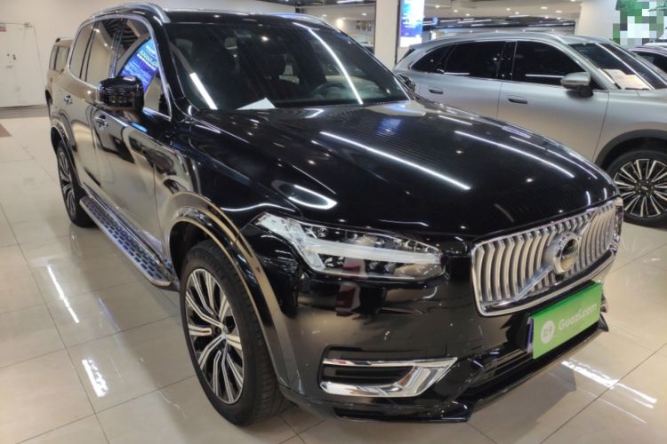 Used Volvo XC90 2022 B6 Zhiyi Luxury Edition 7-Seater Front Right 45 Deg